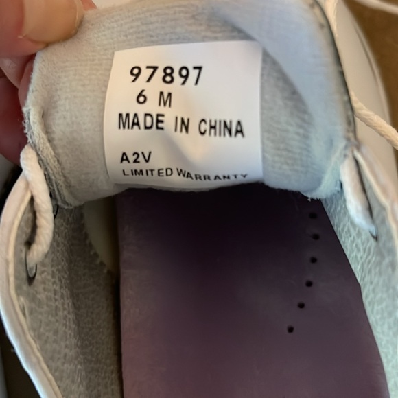 Ladies FootJoy golf shoes 💜🩶 - Picture 6 of 6